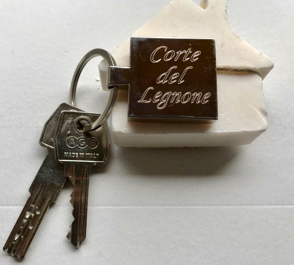 Casa Delle Corti Apartment Colico Luaran gambar