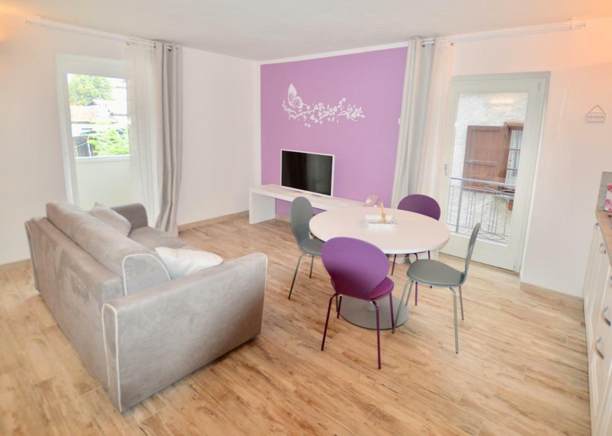 Casa Delle Corti Apartment Colico Luaran gambar
