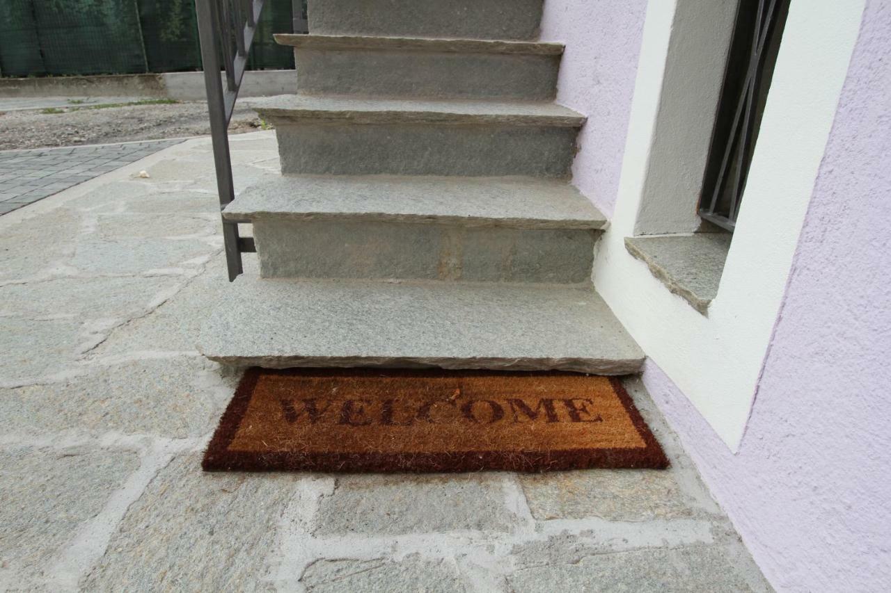 Casa Delle Corti Apartment Colico Luaran gambar