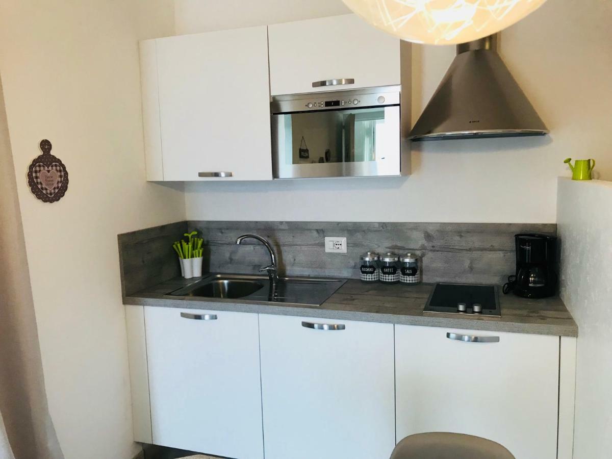 Casa Delle Corti Apartment Colico Luaran gambar